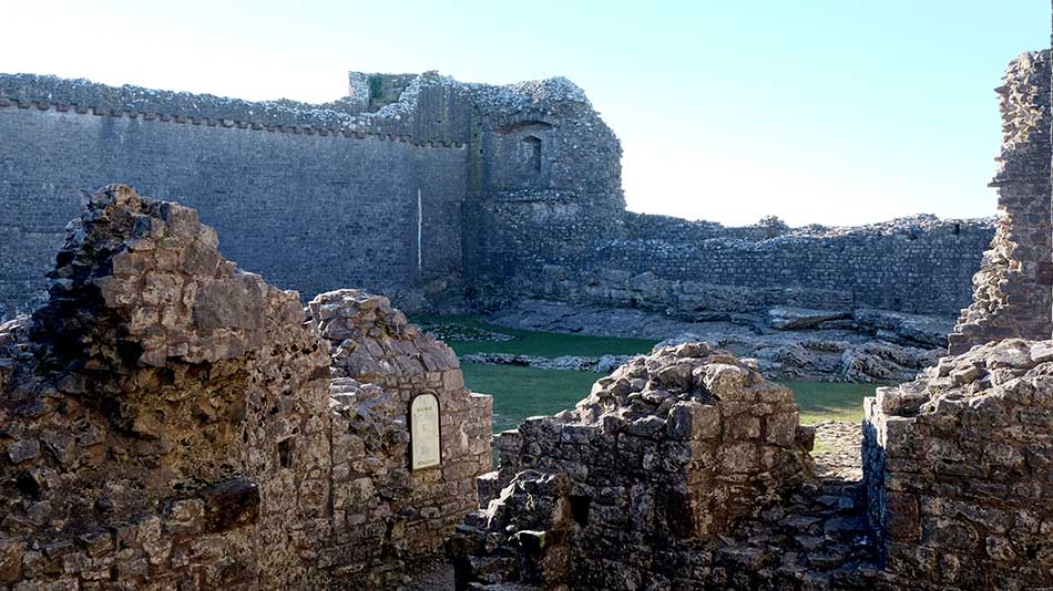 Carreg Cennen Castle